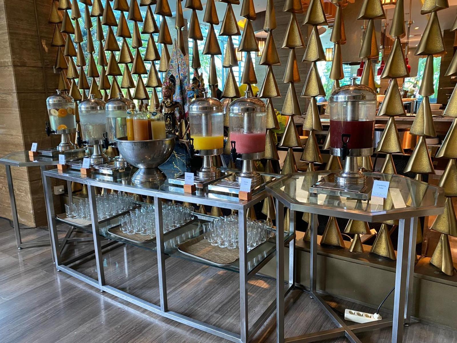 Doubletree By Hilton Jakarta Kemayoran Екстериор снимка